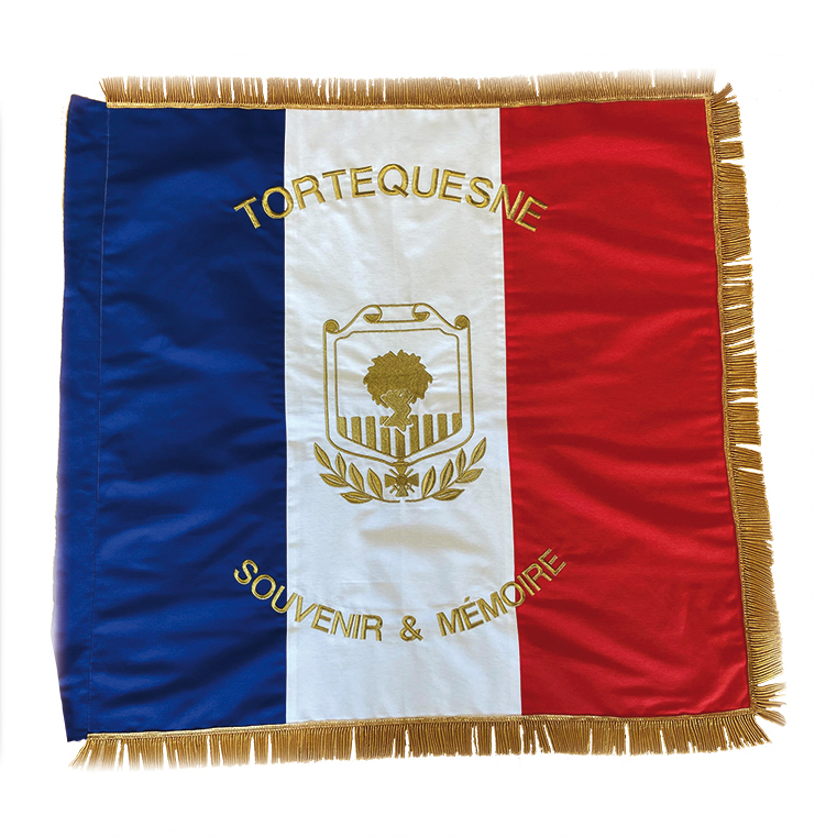 Drapeau de prestige brodé.